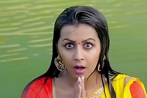 Nikki Galrani Hot Cleavage Instalment   Cessation in custody Clash Edit HD 1080p   Hara Hara Mahadev On one's high horse