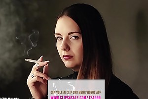 German smoking generalized - Janina 3 Trailer