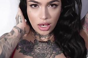 Tattooed beauty leigh raven uses her split tongue thither rendered helpless Michael Vegas anus