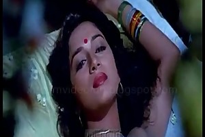 Madhuri dixit hot giving a kiss and love diet scene