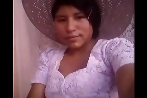Cholitas boliviana mostrando vagina