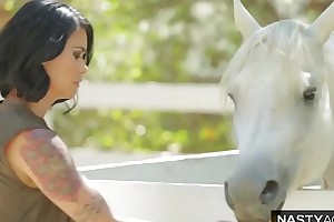 Dana Vespoli fucks Adriana Chechik with a horse dildo!