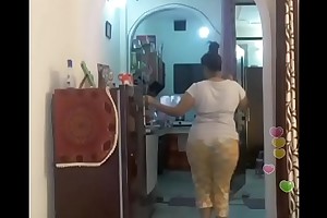 Hot desi indian bhabi shaking her sexi ass andboobs on bigo live...1